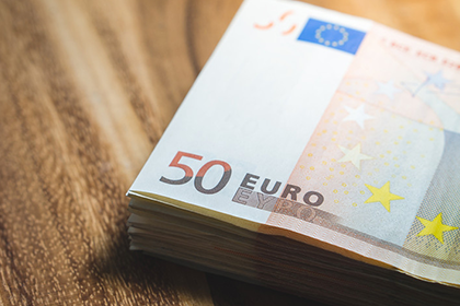 “老赖”欠钱不还,债主上门讨说法